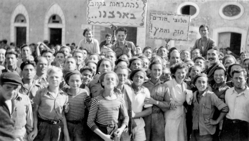 p273-farewell-to-300-orphans-1200-dpi-4sept1945-139-medium