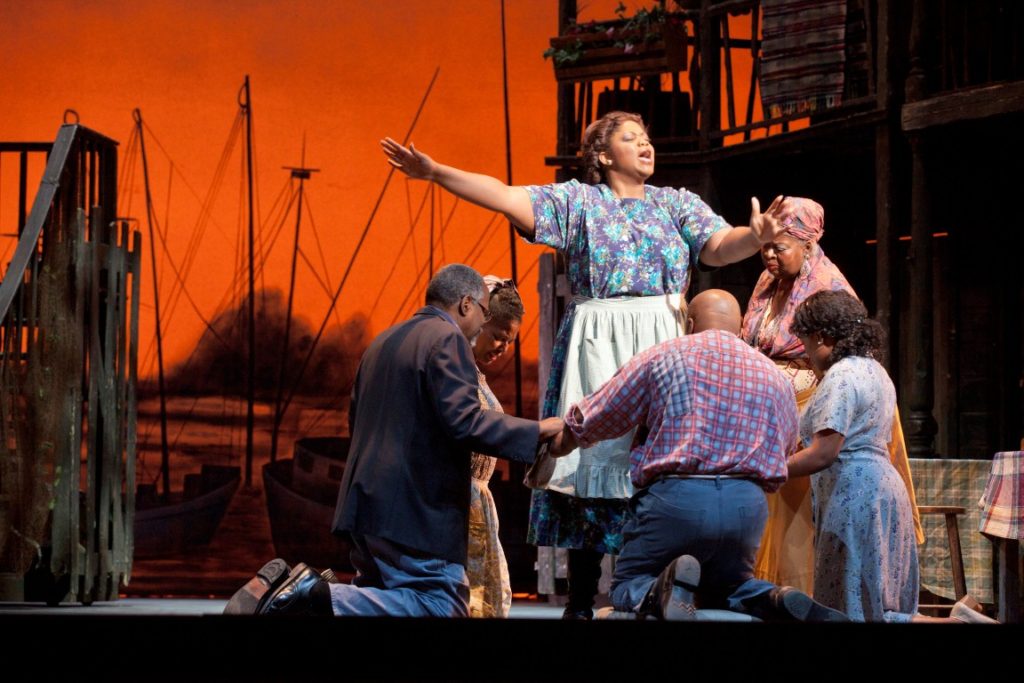 STAGIONE LIRICA 2011-2012 Teatro di San Carlo THE GERSHWINS’ ® PORGY AND BESS℠ - direttore William Barkhymer dal 10 al 15 gennaio 2012 - Compagnia New York Harlem Theatre, Orchestra e Coro del Teatro di San Carlo direttore William Barkhymer, regia Baayork Lee e Larry Marshall, coreografia Baayork Lee, scene Michael Scott, costumi Christina Giannini, luci Reinhard Traub, direttori associati Richard Cordova, Laurie Rogers, direttore associato del coro Richard Cordova - Porgy Kevin Short, Bess Morenike Fadayomi