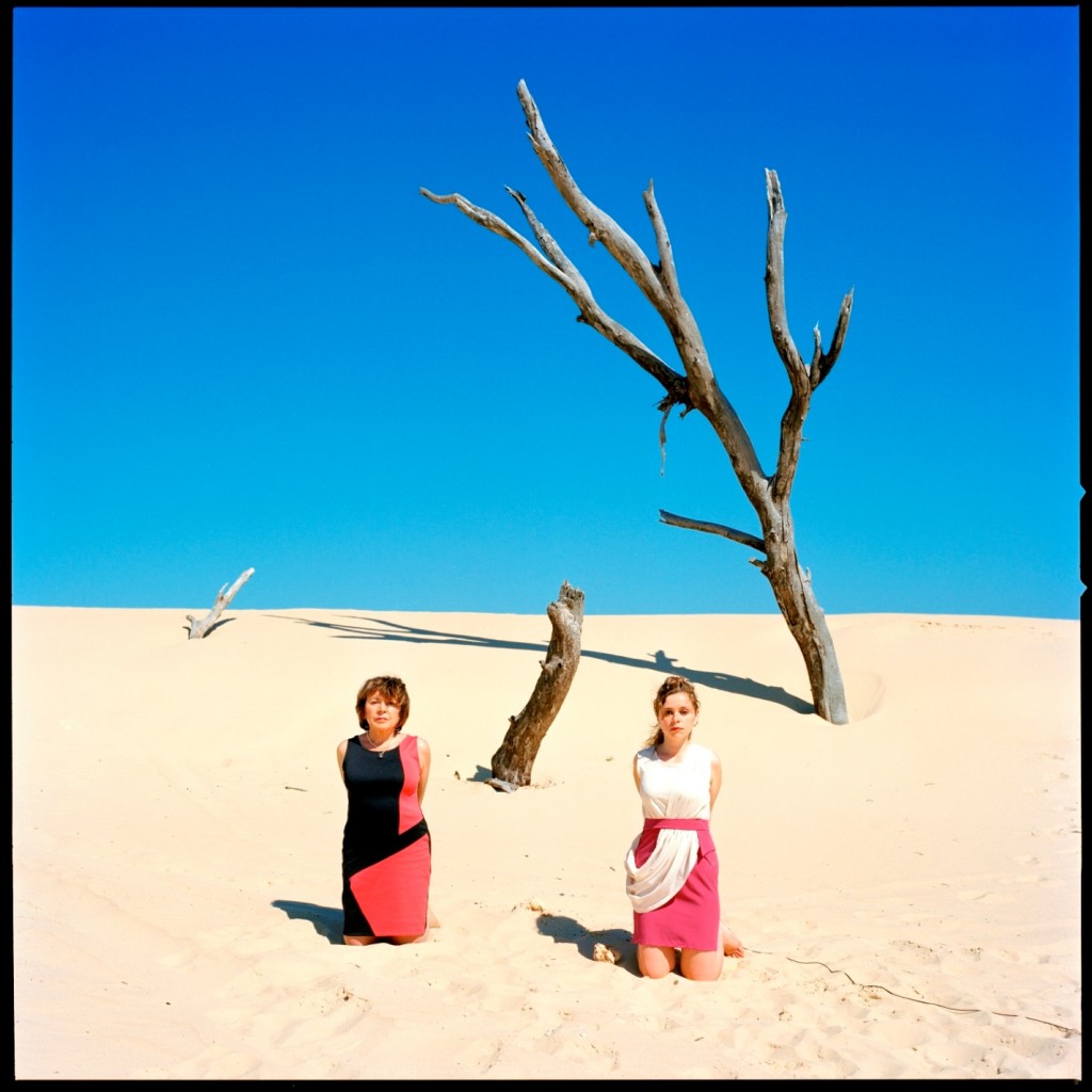 סיון אלירזי, חולית