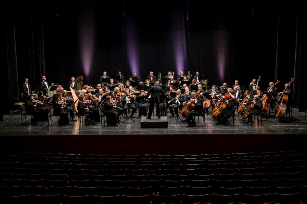 <em> Ашдодский симфонический оркестр. Фото: Марк Жалковски</em>