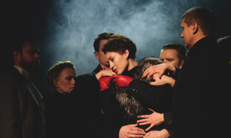 Сцена из спектакля "Русский "роман театра Маяковского. Предоставлено пресс-службой театра. Фото Евгения Бабская