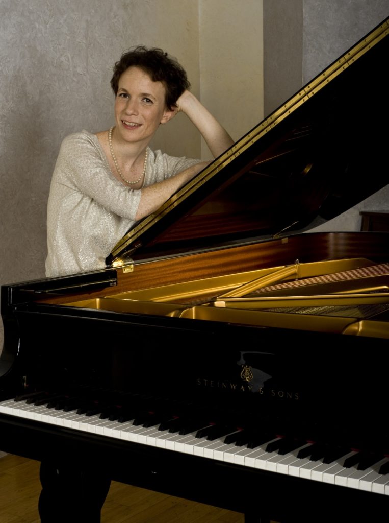 Пианистка Офра Ицхаки