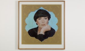 На верхнем фото -работа Давида Адики. Без названия