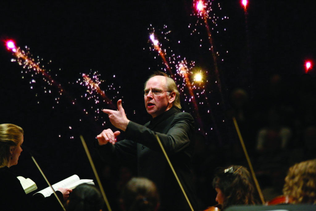 Дирижер Эндрю Пэрротт. Фото: Дан Поргес