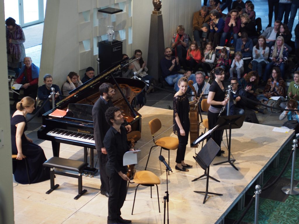 Источник фото: http://musiktonbild.fotograf.de