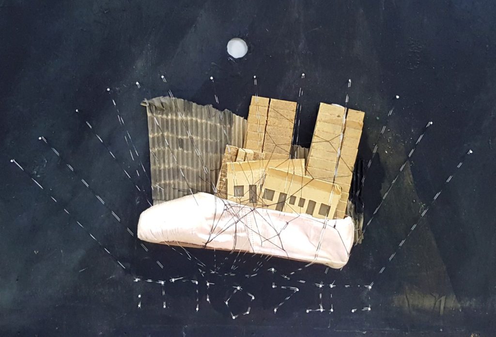 Ронит Агасси. Туфли-лодочки. Фрагмент. Выставка в"Бейт-Тихо".