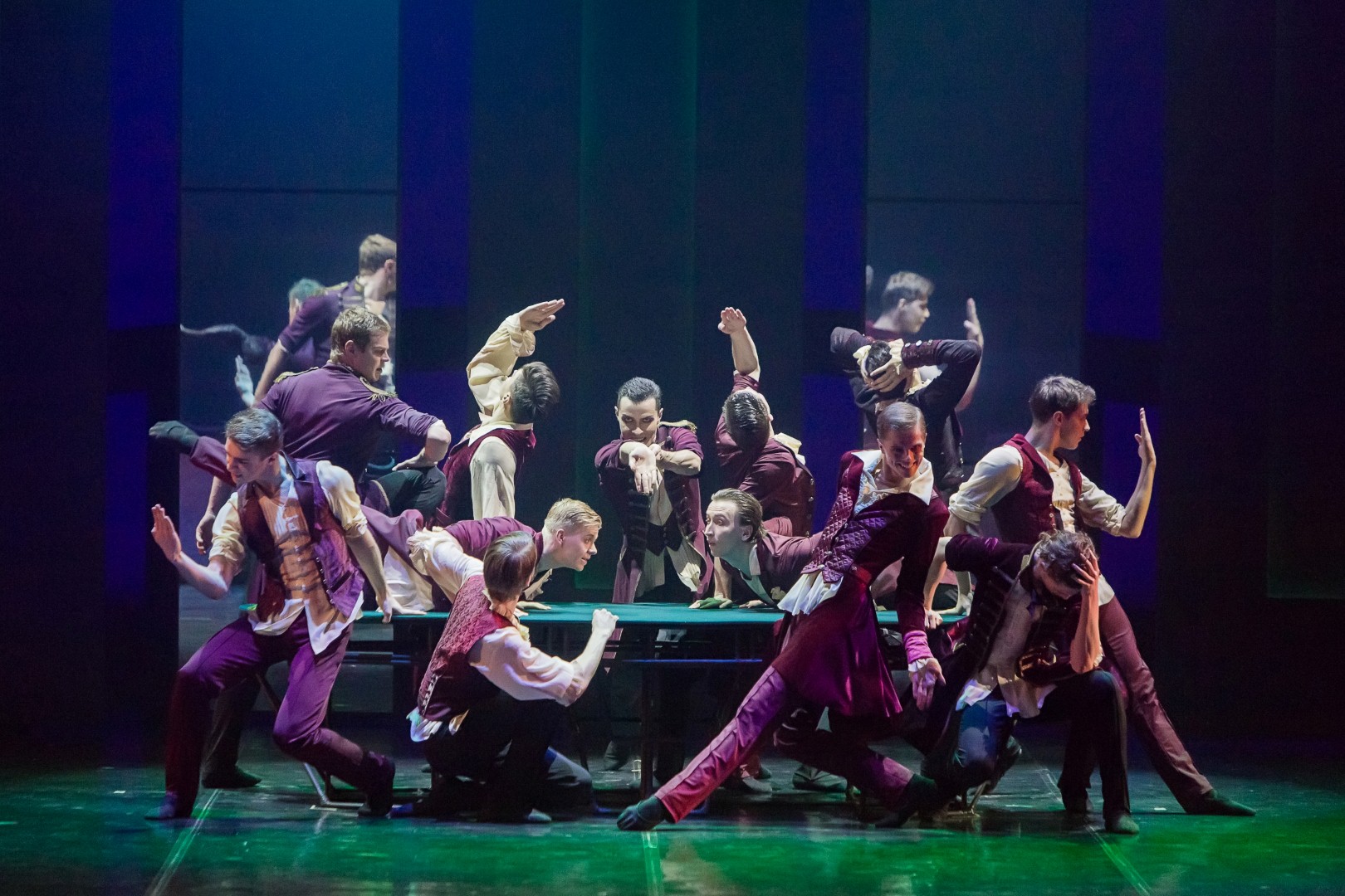 Сцена из балета "Чайковский. Pro et Contra". Фото - Евгений Матвеев.