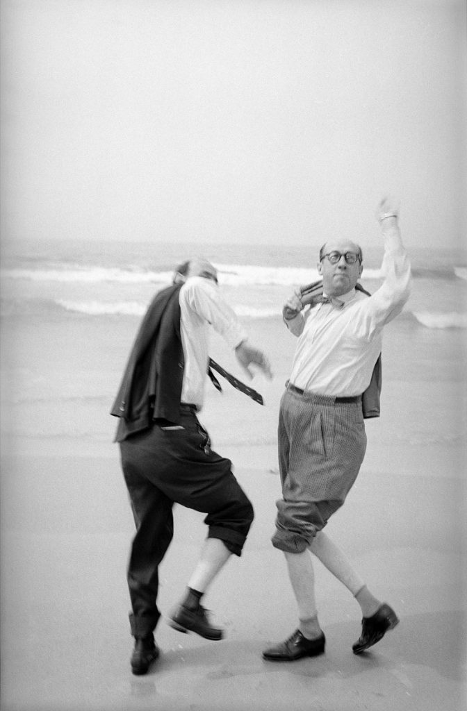 Шимон Джиган и Исраэль Шумахер. Тель-Авивский пляж. 1955 г.