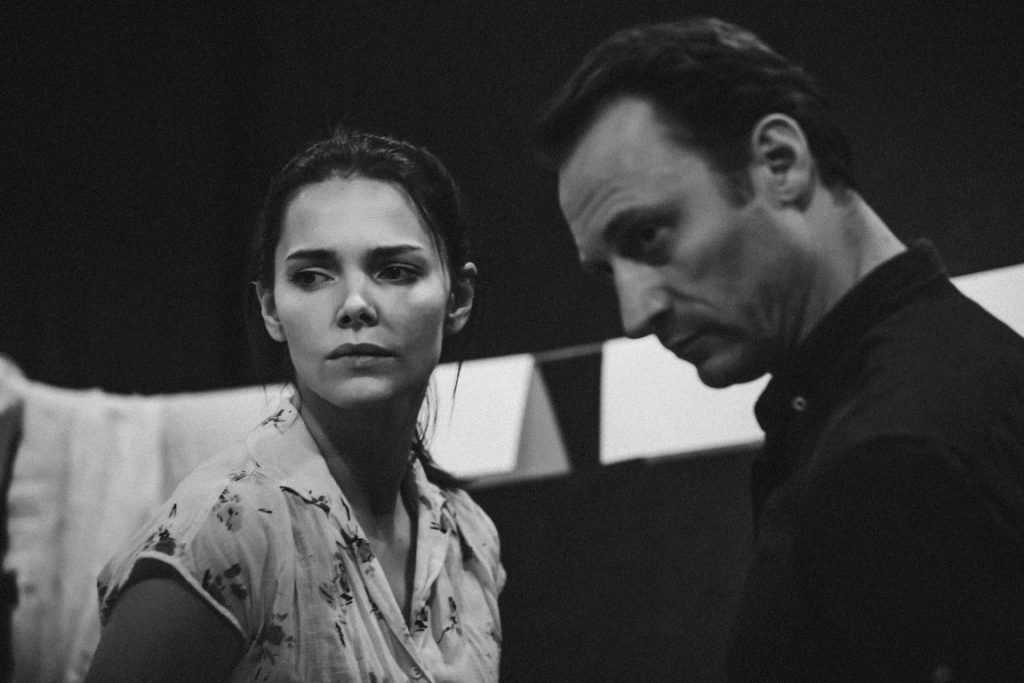 Сцена из спектакля "1926" - фото © Илья-Базарский