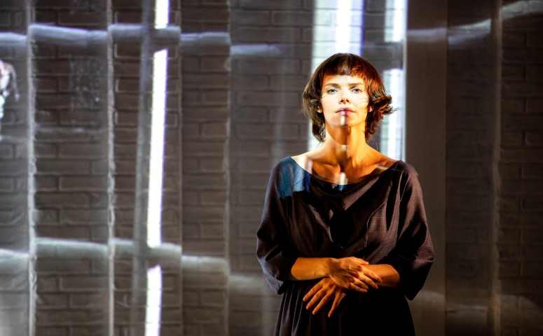 Фрагмент спектакля "1926" - фото © Стас Левшин