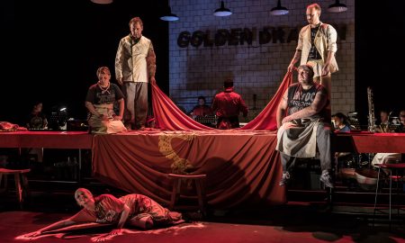 קרדיט Clive bada