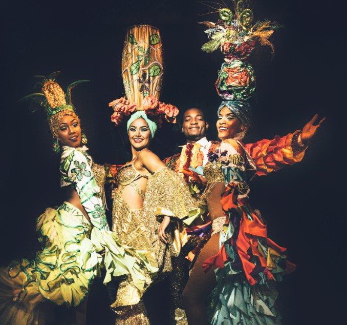 Ensalsate by Paula Ortiz