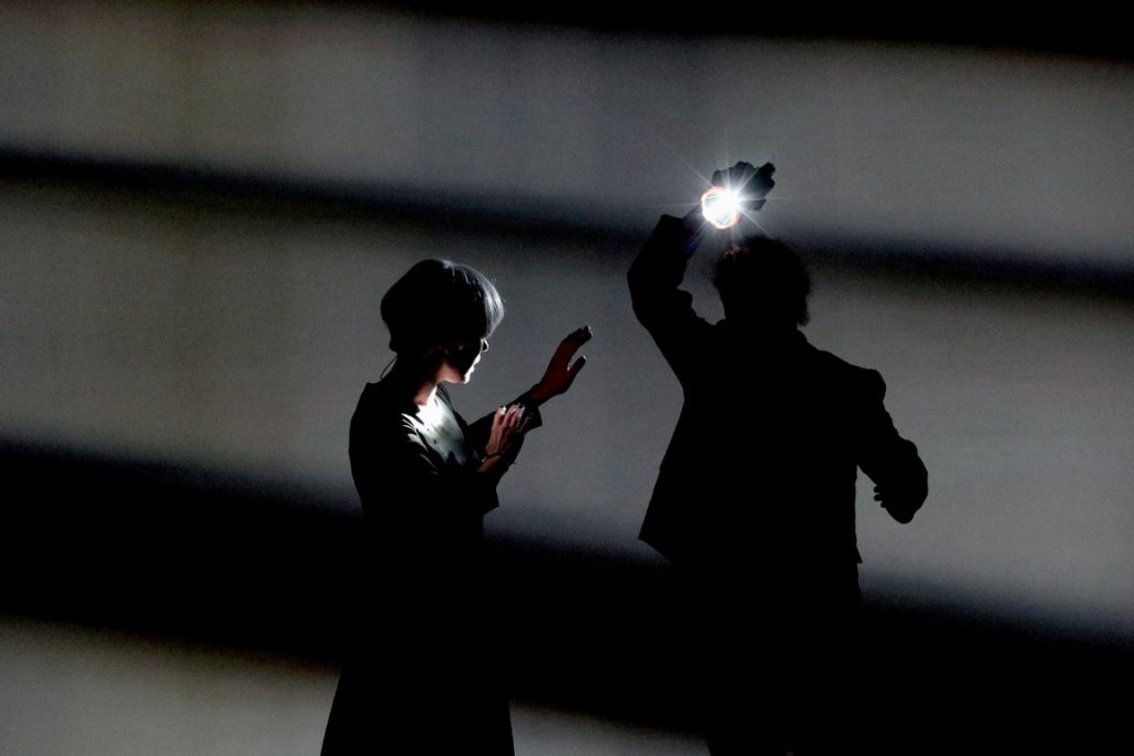 Сцена из спектакля "УтроВечер". Фотограф - © Виктория Назарова