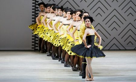 Grand pas classique. На первом плане — Мики Нисигути — Пахита. Фото © Ольга Керелюк. "Урал Опера Балет"