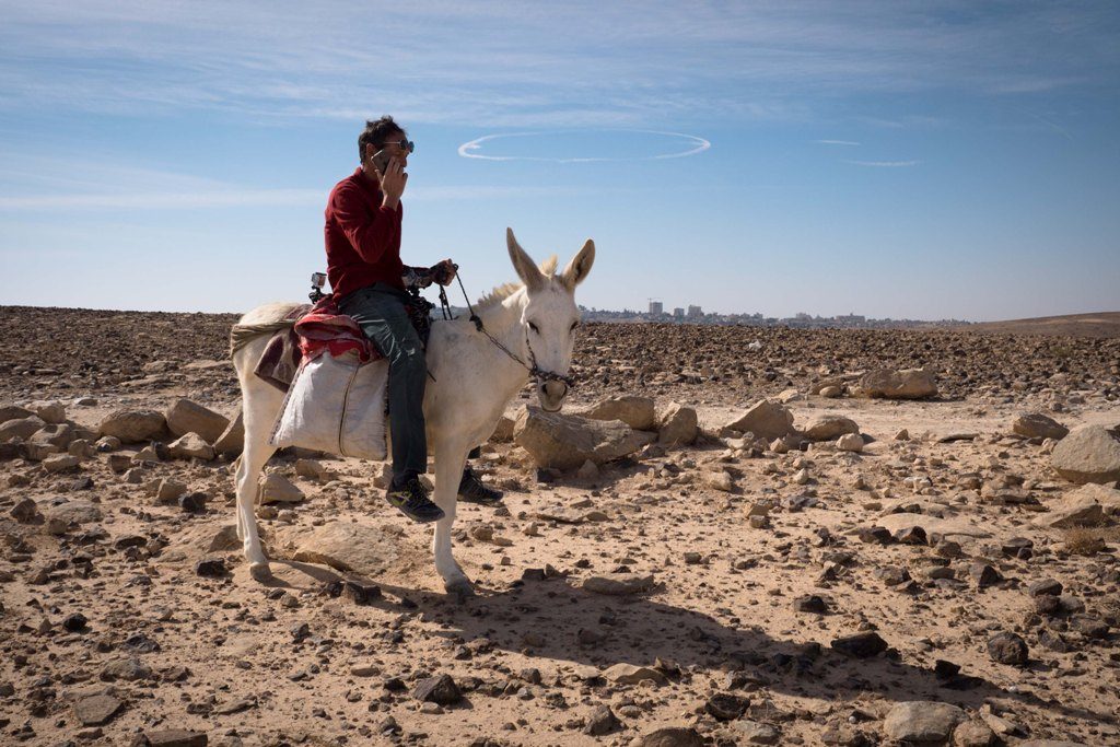 P1088015 גיחה אל העיר – תיעוד של מיצג וידאו – צילום דן פרברוף