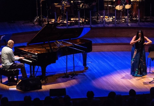 Facundo Ramírez y La Bruja Salguero. Фото Яир Дори Продакшен