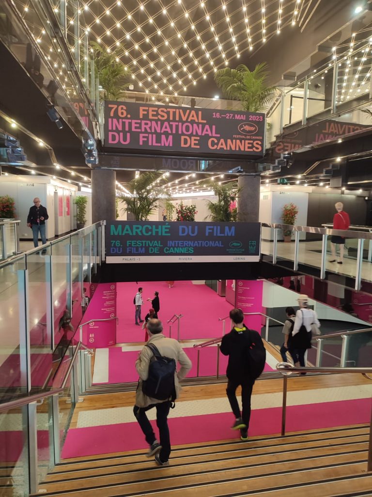 Фото - ©Backstage Art Cafe