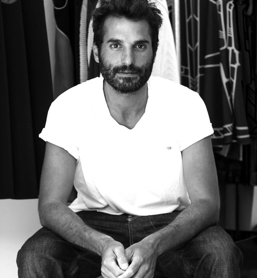 Элиша Абарджиль - photo © Лиан Декель