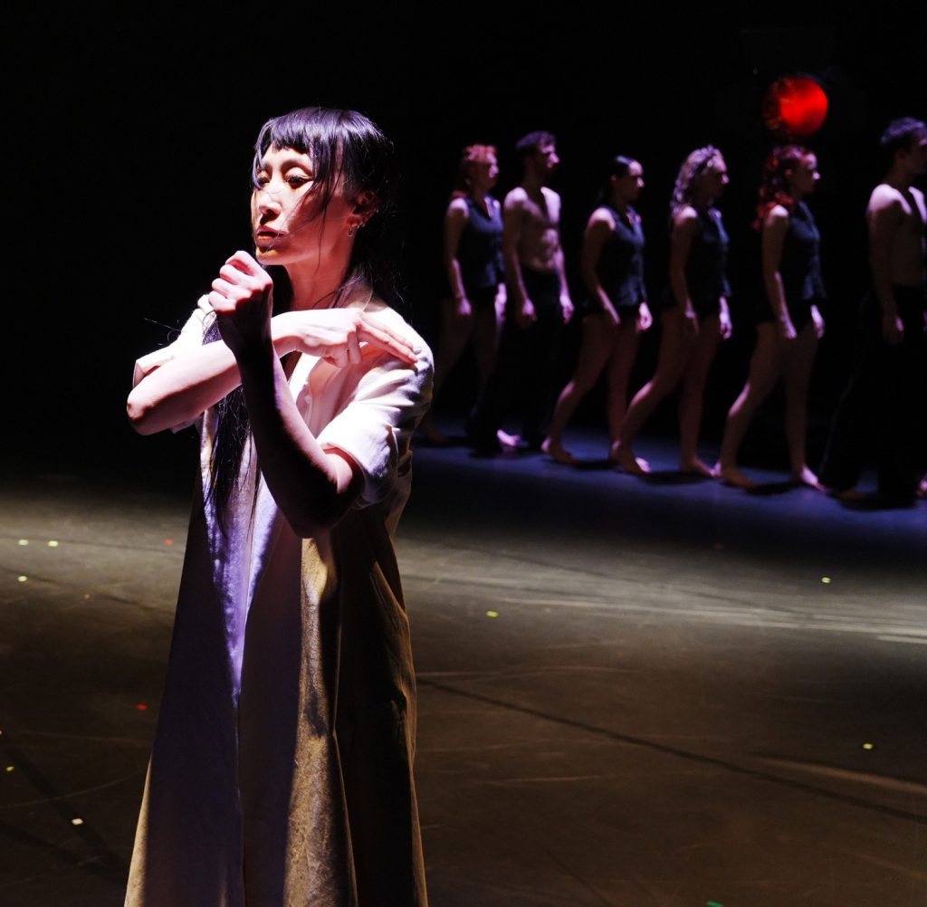 Kibbutz Dance Company Kol Adam. Photo by Eyal Hirsh 