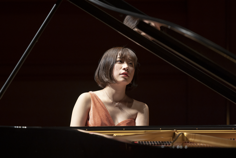 Yukine Kuroki by © Allard Willemse