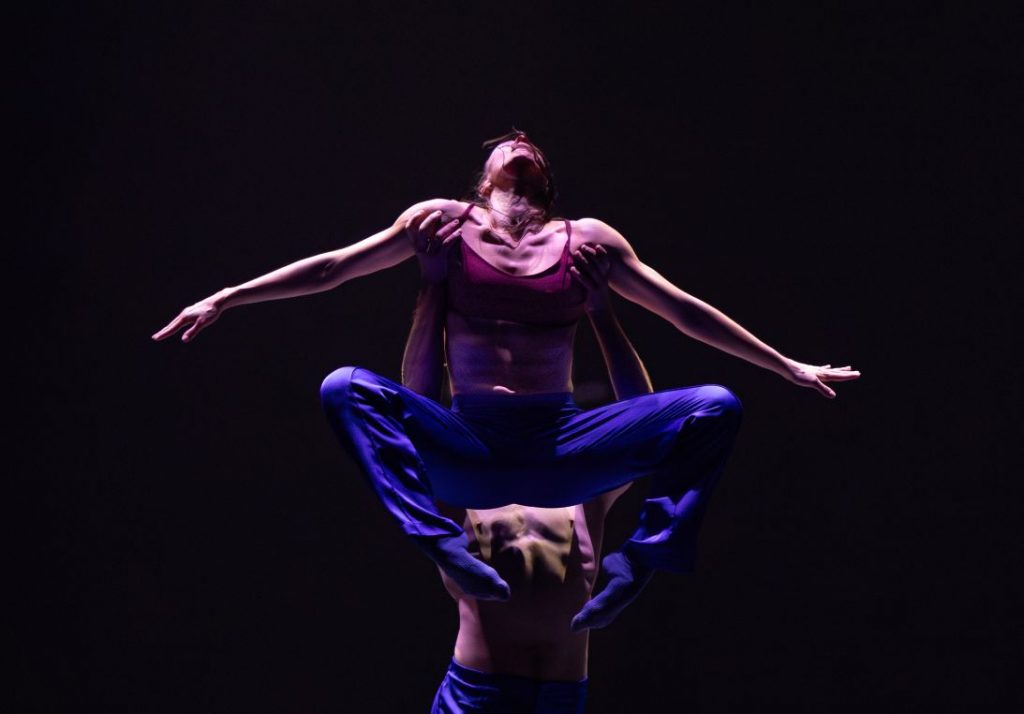 "Kosmos" by Kamea Dance Company. Photo by © Avi_Luski