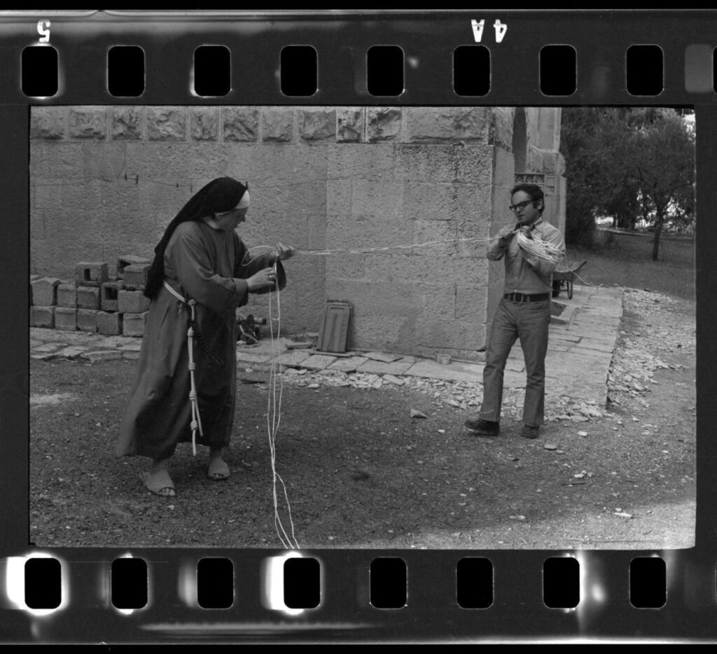 Йехошуа Нойштейн, Жоржетт Баттл Жерар Маркс, проект «Река Иерусалим», 1970 год. Фотография Реувена Милона